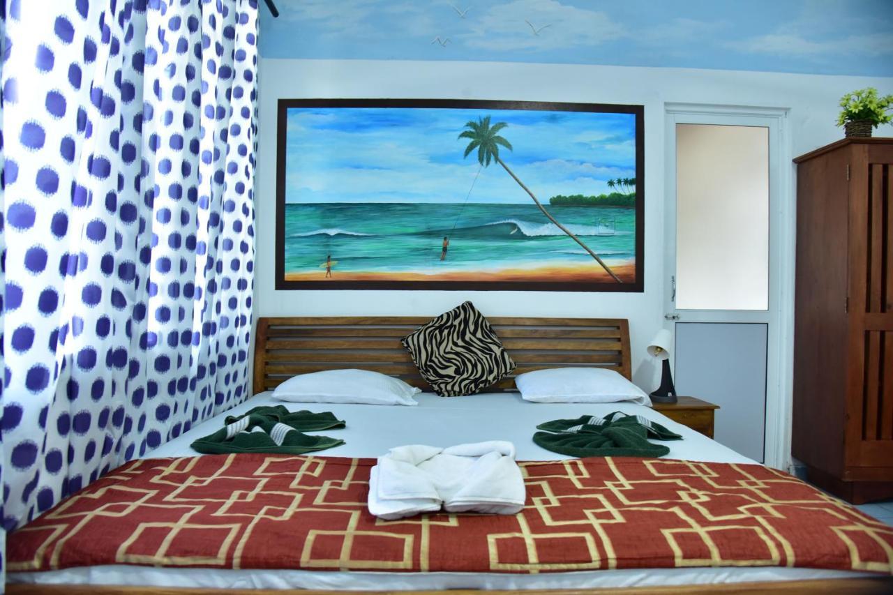 Hotel Happy Tuna Hikkaduwa Dış mekan fotoğraf