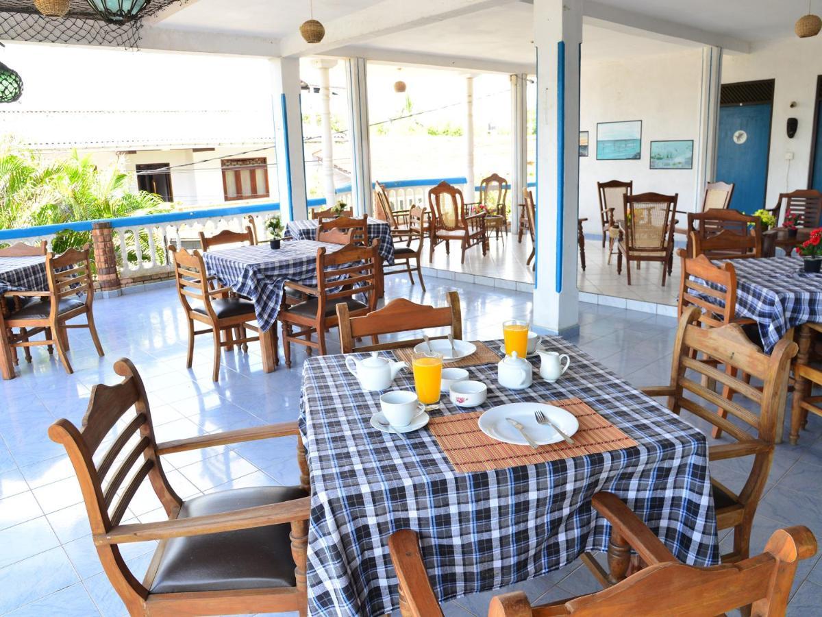 Hotel Happy Tuna Hikkaduwa Dış mekan fotoğraf