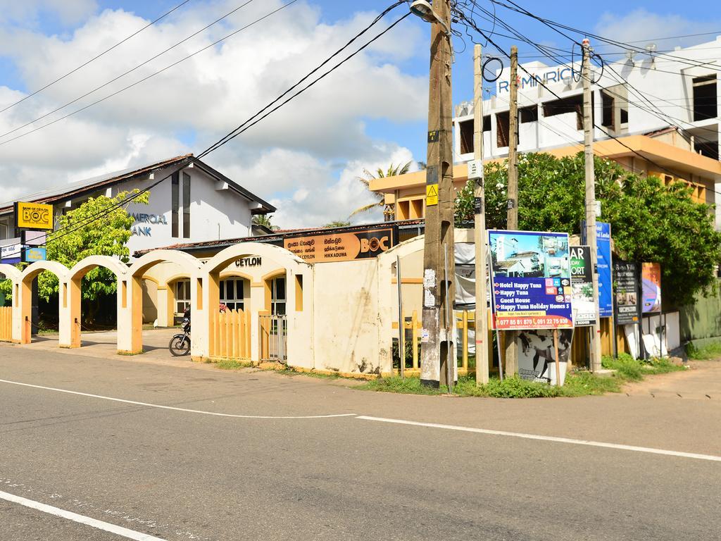 Hotel Happy Tuna Hikkaduwa Dış mekan fotoğraf