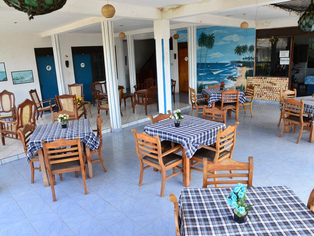 Hotel Happy Tuna Hikkaduwa Dış mekan fotoğraf