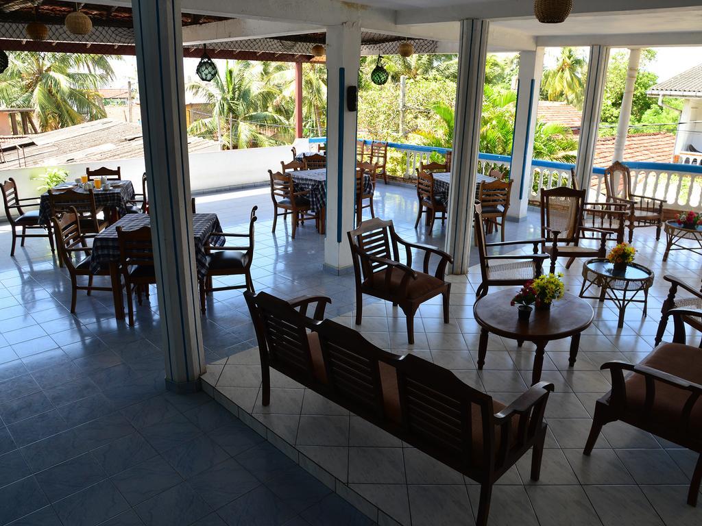 Hotel Happy Tuna Hikkaduwa Dış mekan fotoğraf