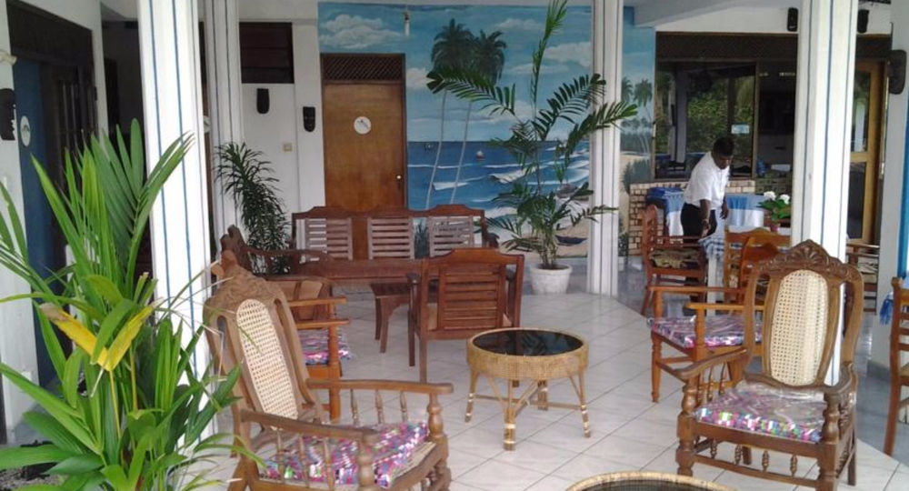 Hotel Happy Tuna Hikkaduwa Dış mekan fotoğraf