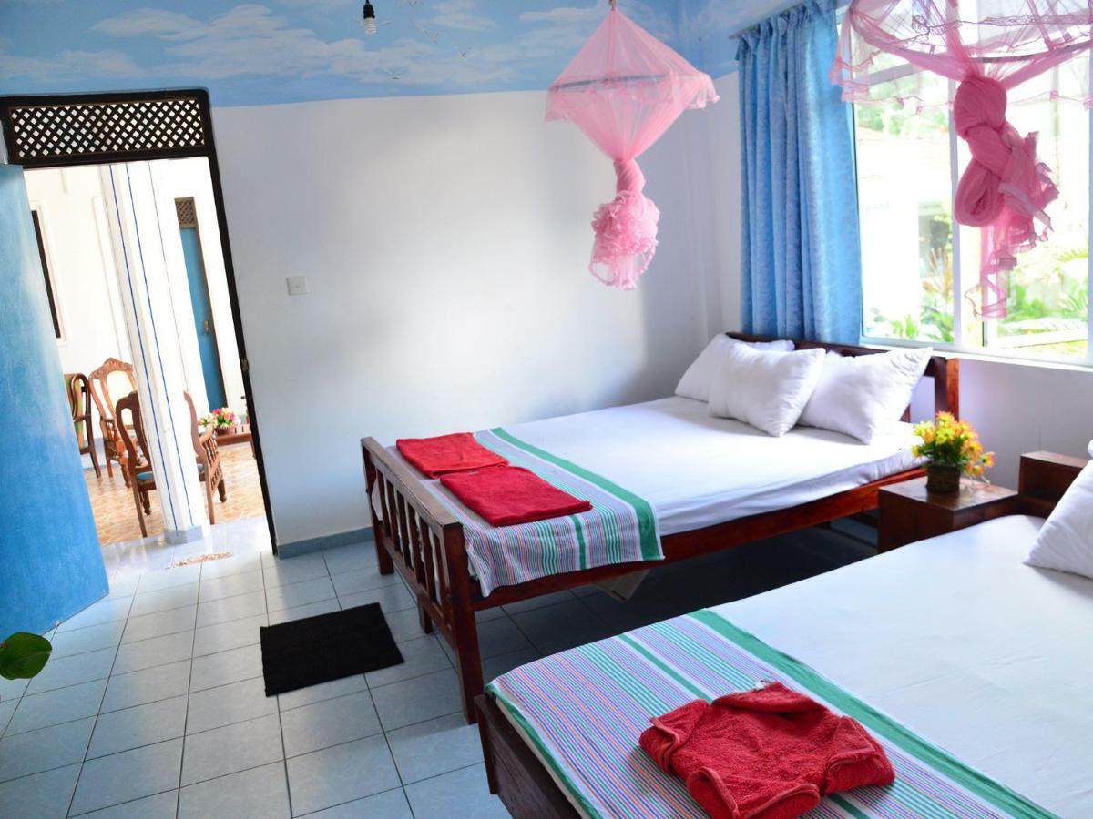 Hotel Happy Tuna Hikkaduwa Dış mekan fotoğraf