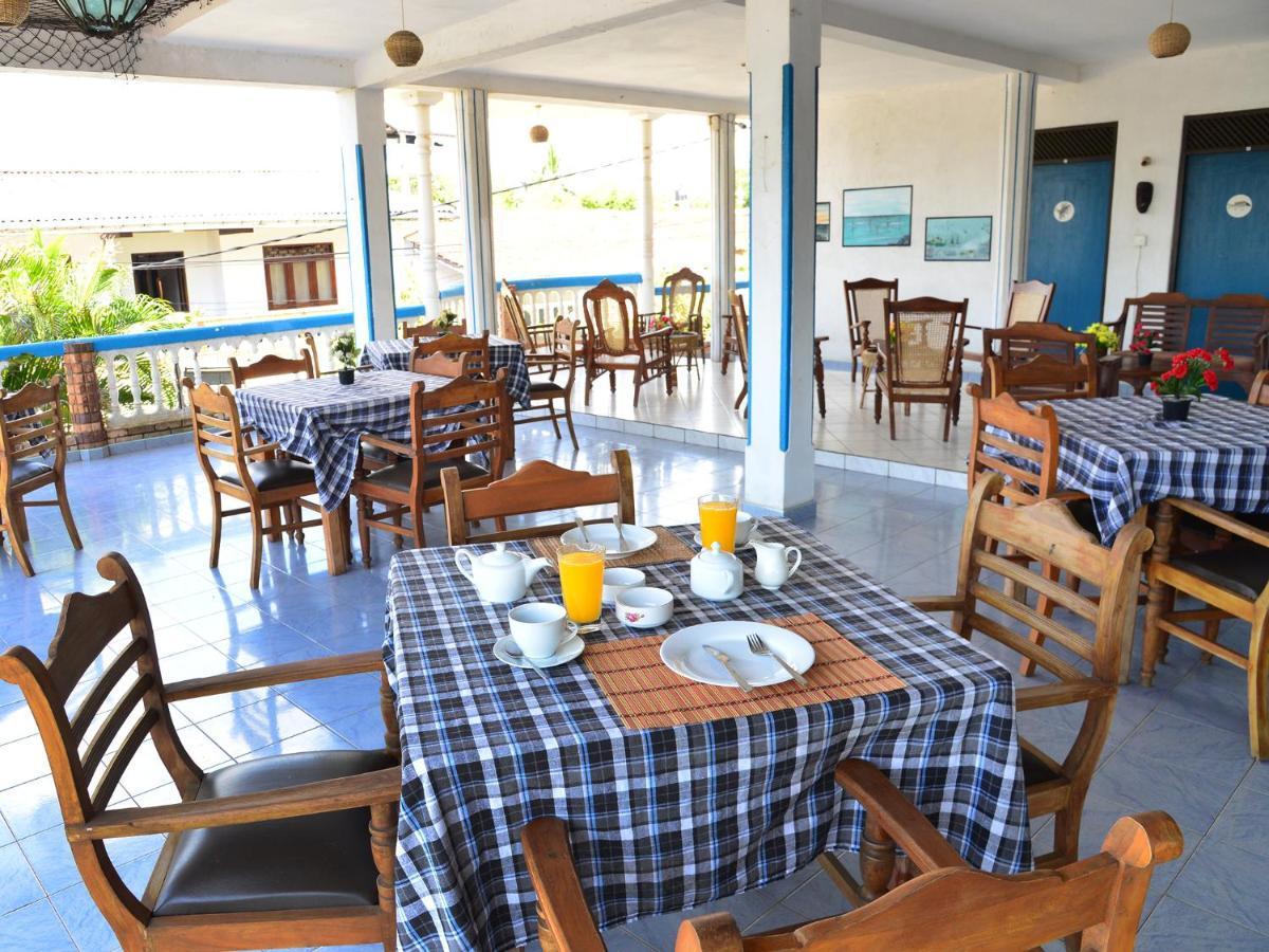 Hotel Happy Tuna Hikkaduwa Dış mekan fotoğraf